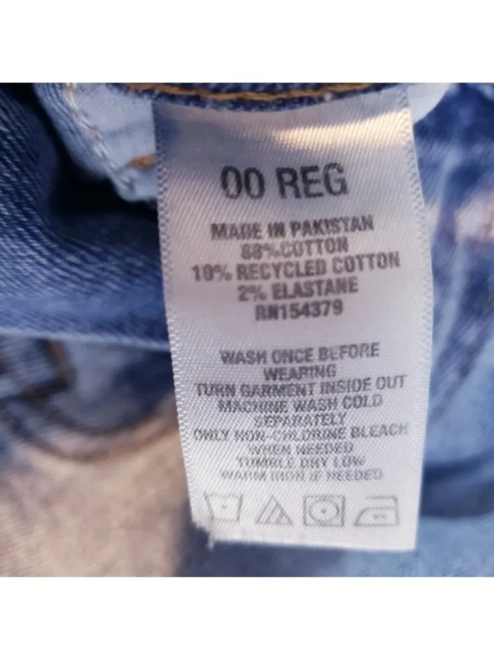 Aeropostale Distressed Raw Hem Frayed Curvy Mom Jean Women's Size 00 Regular